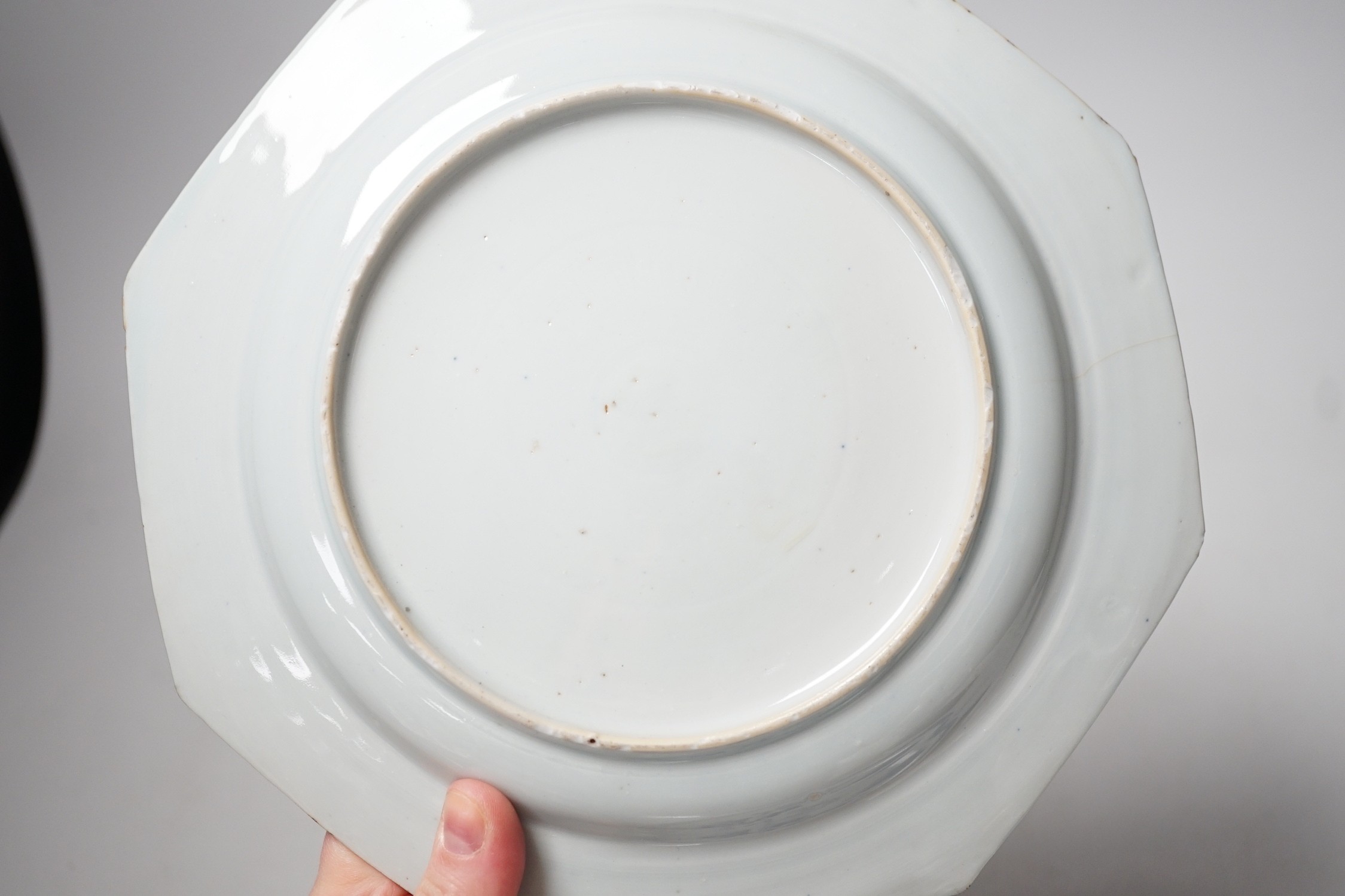 An 18th century Chinese Export octagonal plate and a similar saucer dish. 22.5cm diameter